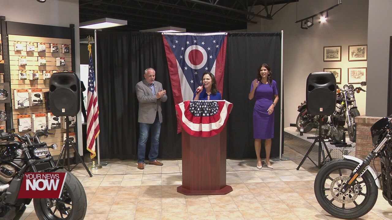 United States Senate candidate campaigns in Lima, South Dakota Governor attends to show support